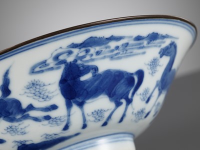 Lot 392 - A BLUE AND WHITE ‘EIGHT HORSES OF MU WANG’ BOWL, KANGXI PERIOD