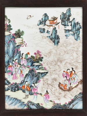 Lot 92 - A FINELY PAINTED FAMILLE ROSE ‘IMMORTALS’ PLAQUE, QIANLONG PERIOD