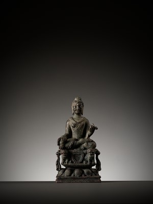 Lot 233 - A BRONZE FIGURE OF BUDDHA SHAKYAMUNI, SWAT VALLEY, 8TH-9TH CENTURY