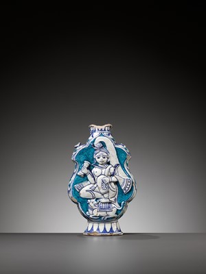 Lot 698 - A JAIPUR BLUE POTTERY ‘PARVATI’ FLASK, INDIA, RAJASTHAN, 19TH CENTURY OR EARLIER