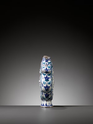 Lot 698 - A JAIPUR BLUE POTTERY ‘PARVATI’ FLASK, INDIA, RAJASTHAN, 19TH CENTURY OR EARLIER