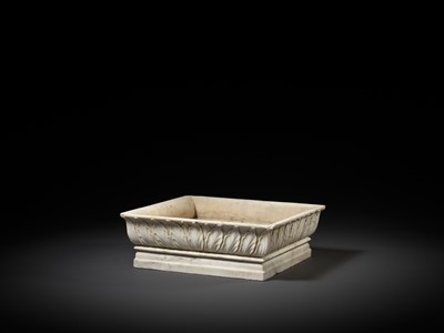 Lot 692 - AN ‘ACANTHUS LEAF’ MARBLE BASIN, INDIA, 17TH-18TH CENTURY