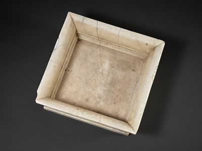 Lot 692 - AN ‘ACANTHUS LEAF’ MARBLE BASIN, INDIA, 17TH-18TH CENTURY