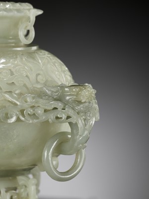 Lot 53 - A MUGHAL STYLE PALE CELADON JADE CENSER AND COVER