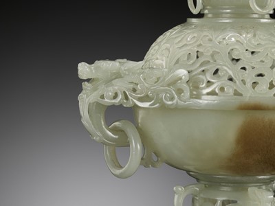 Lot 53 - A MUGHAL STYLE PALE CELADON JADE CENSER AND COVER