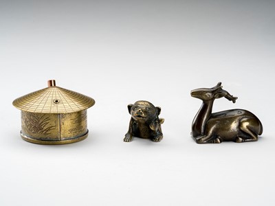 Lot 1540 - A LOT OF THREE WATER DROPPERS