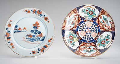 Lot 88 - A LOT WITH TWO IMARI PORCELAIN DISHES