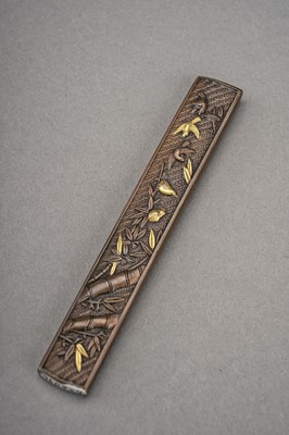 Lot 455 - A COPPER AND GOLD KOZUKA WITH BIRDS ON BAMBOO, EDO