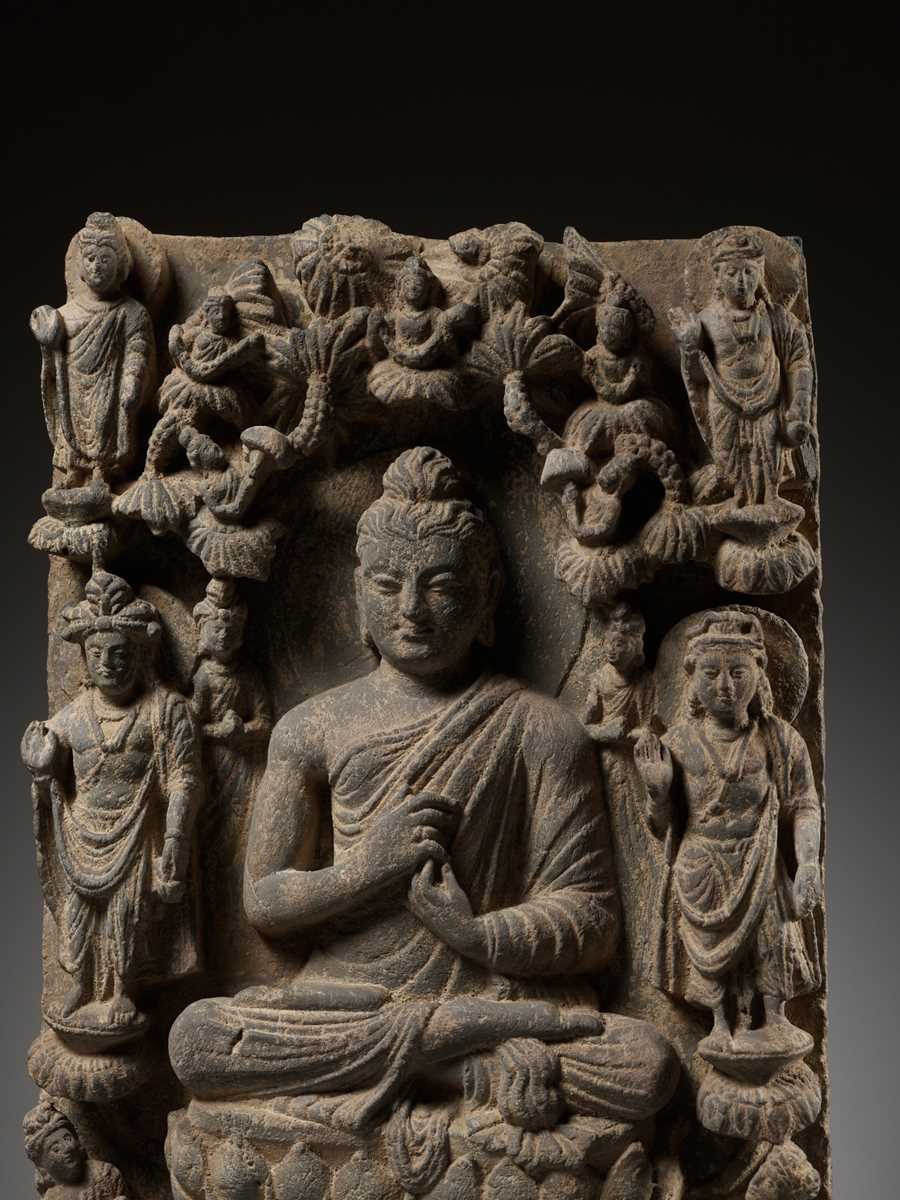 Lot 228 - A SCHIST STELE DEPICTING BUDDHA, ANCIENT