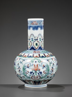 Lot 448 - A DOUCAI BOTTLE VASE, LATE QING DYNASTY TO EARLY REPUBLIC PERIOD