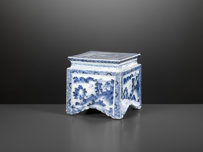 Lot 384 - A MASSIVE BLUE AND WHITE ‘LANDSCAPE’ STAND, LATE MING TO EARLY QING DYNASTY