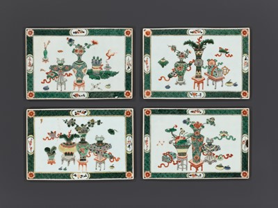 Lot 428 - A SET OF FOUR FAMILLE VERTE ‘HUNDRED ANTIQUES’ PLAQUES, BY YU CHENGSHEN, 19TH CENTURY
