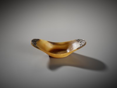 Lot 12 - A BUFFALO HORN AND SILVER LIBATION CUP, TIBET, 19TH CENTURY