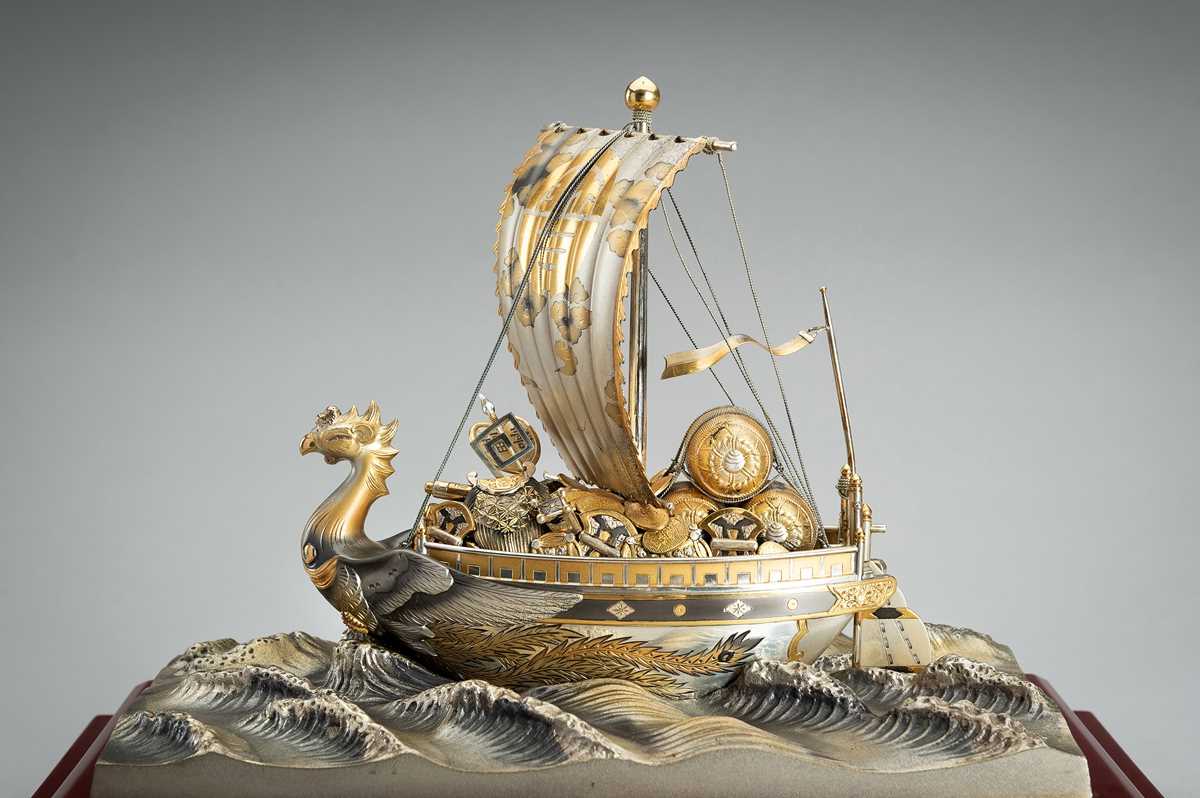 Lot 64 - A SILVER AND GILT TAKARABUNE (TREASURE BOAT), TAISHO