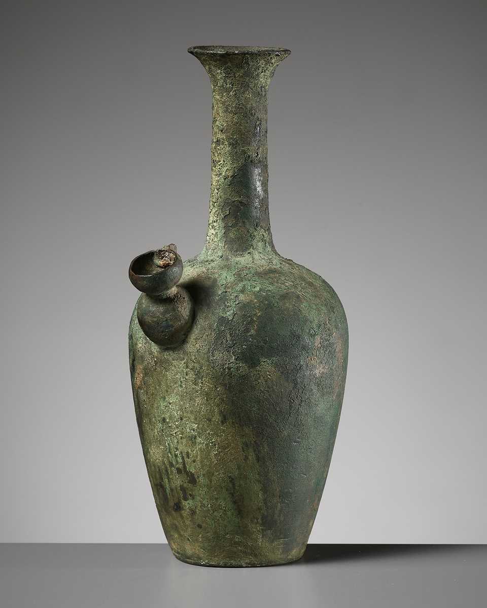 Lot 679 - A BRONZE RITUAL WATER VESSEL, KUNDIKA, GORYEO DYNASTY