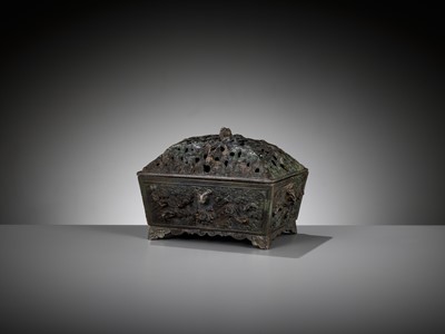 Lot 487 - A ‘DRAGONS AND CLOUDS’ BRONZE COVER AND CENSER, LATE MING TO EARLY QING DYNASTY