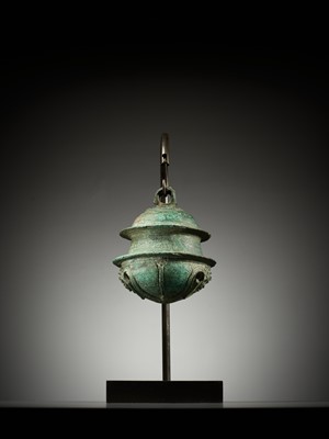 Lot 631 - A BRONZE ELEPHANT BELL, KHMER EMPIRE, ANGKOR PERIOD