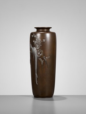 Lot 121 - KOITSU: A FINE AND LARGE NOGAWA COMPANY INLAID BRONZE VASE WITH A LONG-TAILED ROOSTER AND CHERRY BLOSSOMS