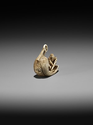 Lot 382 - GYOKUZAN: AN IVORY NETSUKE OF TWO SAMURAI FIGHTING IN A HUGE ABUMI (STIRRUP)