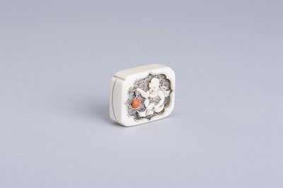 Lot 376 - RENSAI: AN INLAID IVORY MANJU-STYLE NETSUKE DEPICTING A BOY, 19th CENTURY