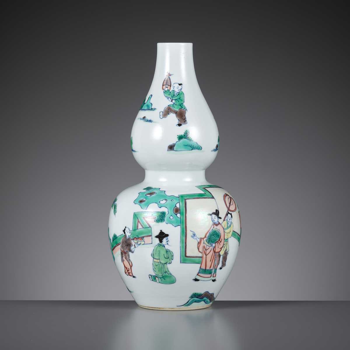 Lot 97 - A SUPERB DOUCAI DOUBLE-GOURD VASE, LINGZHI MARK, LATE 17TH TO EARLY 18TH CENTURY