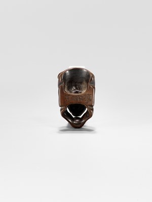 Lot 430 - DEME UMAN: A WOOD MASK NETSUKE OF KIJO