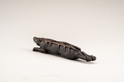Lot 318 - A VERY LARGE WOOD SASHI NETSUKE OF A DEER