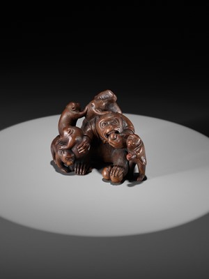 Lot 261 - UNHODO MASAYOSHI: A SUPERB WOOD OKIMONO OF A GROUP OF MONKEYS AND DOG