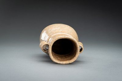 Lot 339 - A SONG STYLE CRACKLE GLAZE PORCELAIN VASE, HU, c. 1920s