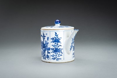 Lot 328 - A BLUE AND WHITE PORCELAIN TEAPOT, QIANLONG MARK AND POSSIBLY OF THE PERIOD