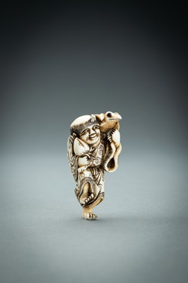 Lot 414 - YOSHINAGA: AN IVORY NETSUKE OF GAMA SENNIN, EDO PERIOD