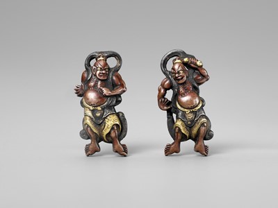 Lot 251 - A PAIR OF GOLD AND COPPER MENUKI OF NIO GUARDIANS