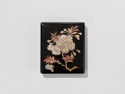 Lot 31 - A LACQUER SUZURIBAKOO DEPICTING BLOSSOMING BELLFLOWERS (KIKYO) AND MAPLE LEAVES