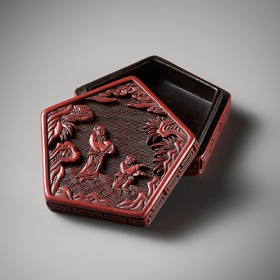 Lot 1 - A SMALL CINNABAR LACQUER BOX AND COVER, YUAN TO MID-MING DYNASTY