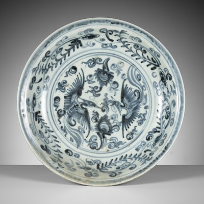 Lot 170 - A BLUE AND WHITE ‘PHOENIX’ DISH, MING DYNASTY