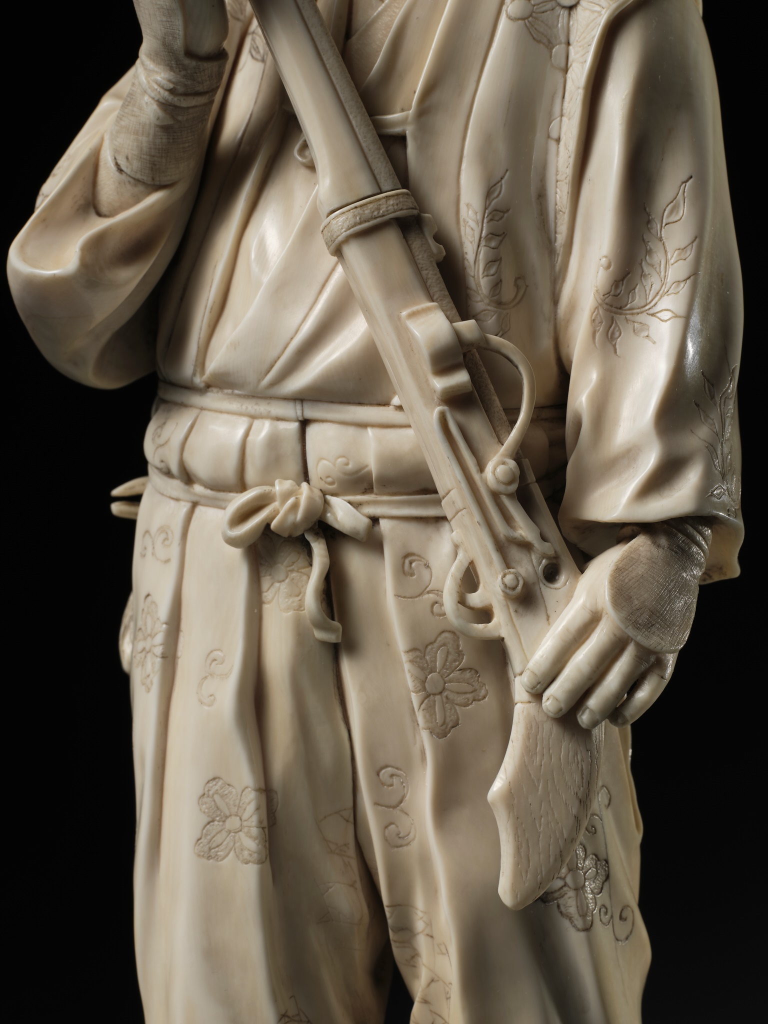 Ivory Rifle Stock Lot 268 - MASAMITSU: A RARE AND LARGE TOKYO SCHOOL