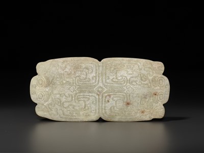 Lot 66 - AN IMPORTANT YELLOW JADE ‘DOUBLE-BEAR’ ORNAMENTAL SEAL AND RITUAL PLAQUE, SPRING AND AUTUMN PERIOD, CHINA, CIRCA 770 TO 481 BC