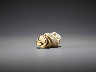 Lot 361 - YOSHIMASA: AN IVORY NETSUKE OF FUKUSUKE