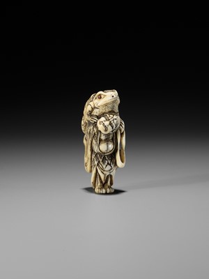 Lot 358 - AN AMUSING IVORY NETSUKE OF GAMA SENNIN ATTRIBUTED TO MASAKAZU