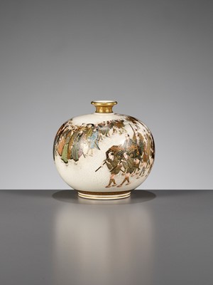 Lot 113 - KINKOZAN: A FINE GLOBULAR SATSUMA CERAMIC VASE