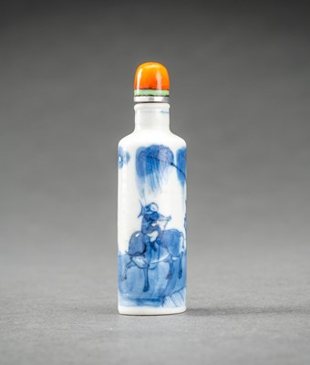 A BLUE AND WHITE ‘OX HERDER’ PORCELAIN SNUFF BOTTLE, QING