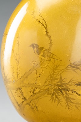 A LARGE INSIDE-PAINTED AMBER GLASS SNUFF BOTTLE
