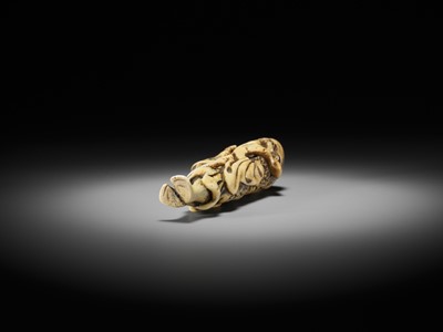 Lot 220 - A POWERFUL TALL STAG ANTLER NETSUKE OF CHINNAN SENNIN, ATTRIBUTED TO TOMOHISA