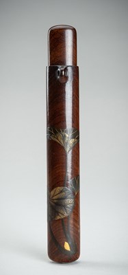 Lot 543 - GYOKUSHIN: A LACQUER KISERUZUTSU DEPICTING LOTUS LEAVES