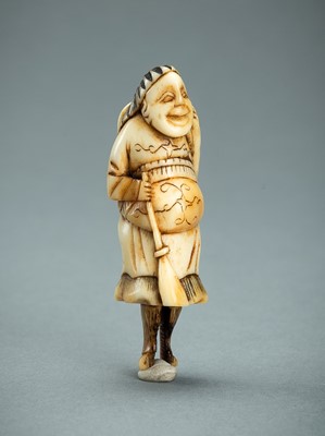 Lot 766 - A STAG ANTLER NETSUKE OF A DUTCHMAN, EDO PERIOD