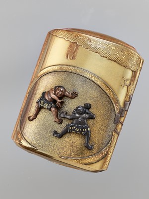 Lot 332 - A RARE METAL-INLAID GOLD-LACQUER FOUR CASE SAYA (SHEATH) INRO DEPICTING SUMO WRESTLERS
