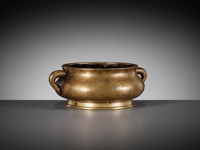 Lot 634 - A BRONZE CENSER, YUTANG ZHENWAN MARK, EARLY QING DYNASTY
