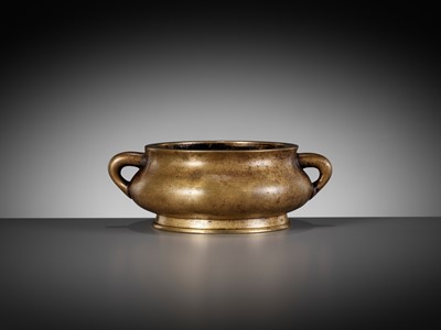 Lot 634 - A BRONZE CENSER, YUTANG ZHENWAN MARK, EARLY QING DYNASTY