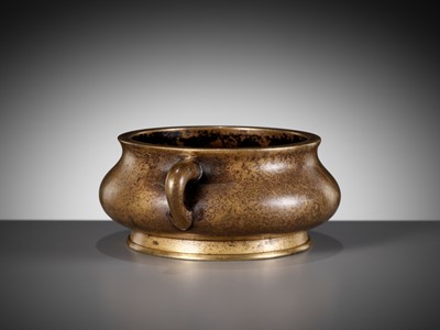 Lot 634 - A BRONZE CENSER, YUTANG ZHENWAN MARK, EARLY QING DYNASTY