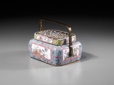 Lot 5 - AN EXCEEDINGLY RARE IMPERIAL ENAMELED COPPER HANDWARMER, QIANLONG MARK AND PERIOD